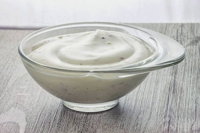 10 сметанных соусов, которые превратят ваши блюда в кулинарные шедевры