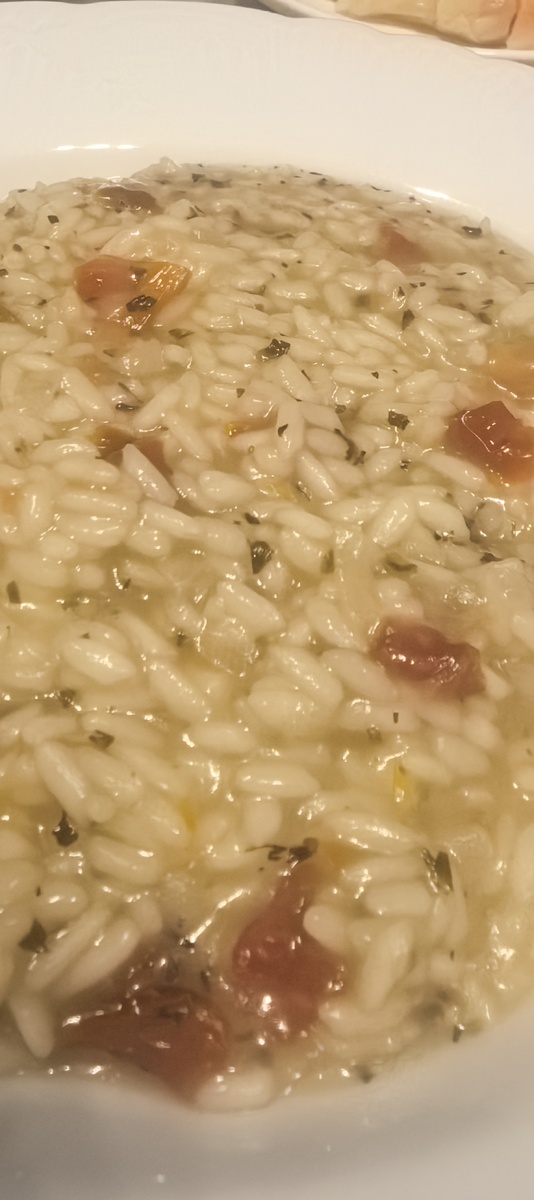 Ризотто с вялеными томатами: путешествие во вкусе