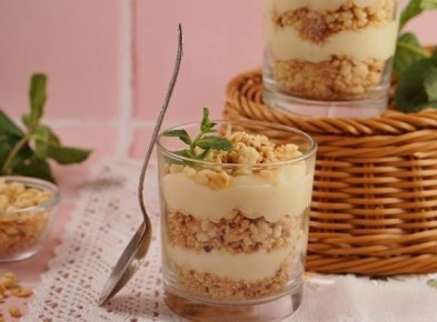 Сладкое вдохновение: десерт с песочной крошкой и заварным кремом для быстрого приготовления