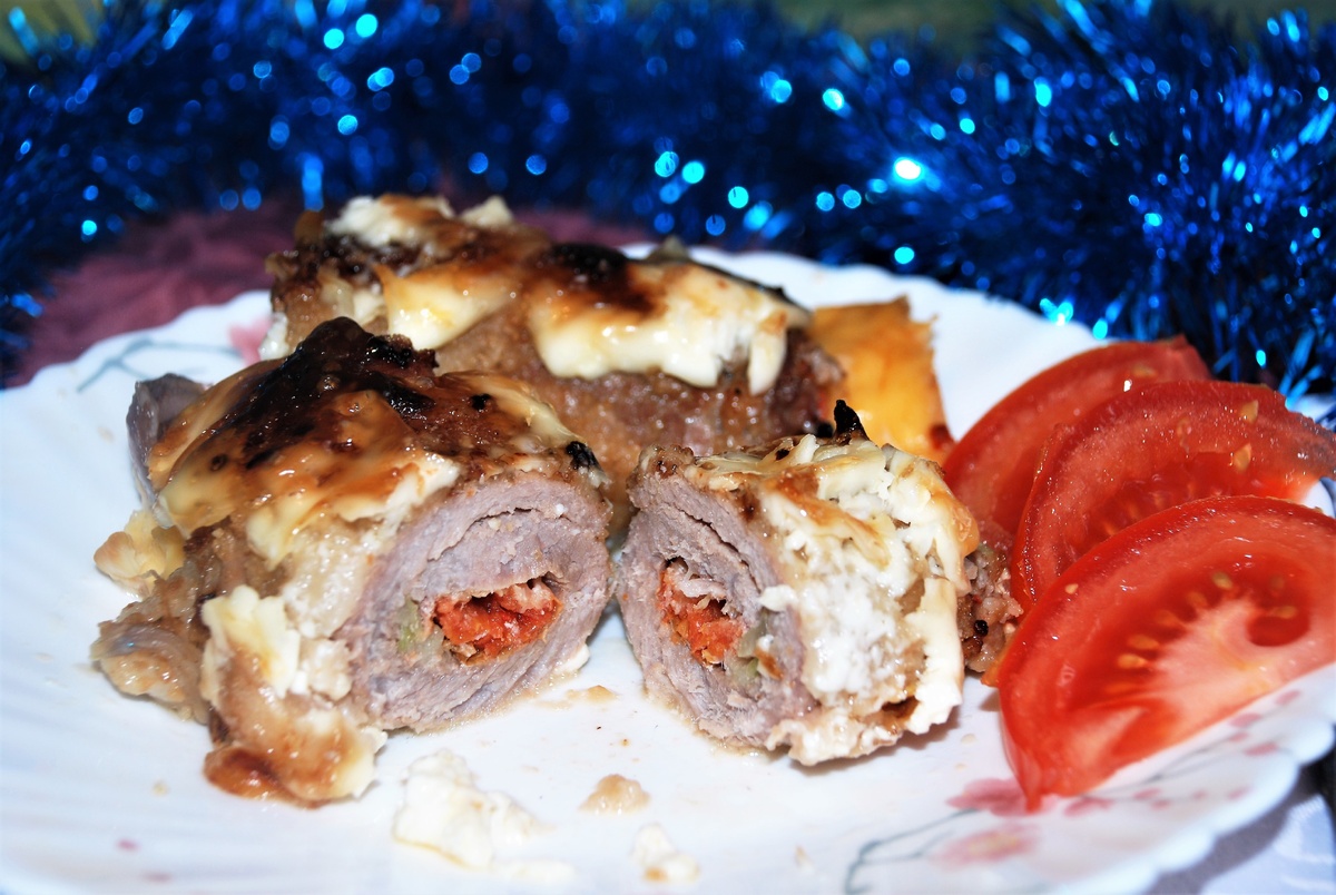 Свиные рулеты с овощной начинкой: идеальное праздничное угощение
