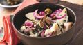 Салат из трески с картофелем, красным луком и оливками