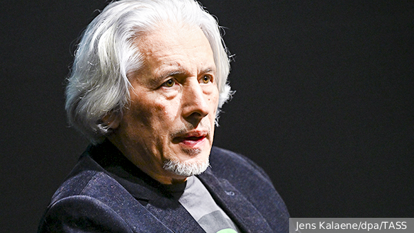 Голубое сало Сорокина временно исчезло с книжных полок России