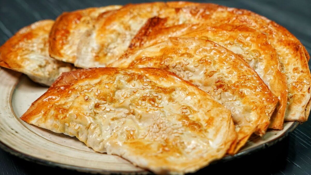 Незабываемые чебуреки из лаваша с фаршем: быстро и вкусно
