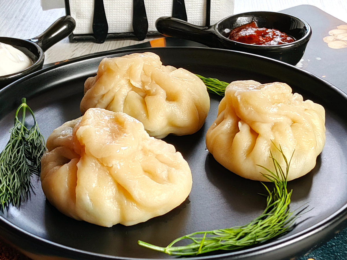 Как приготовить хинкали с сыром и зеленью – быстро и вкусно