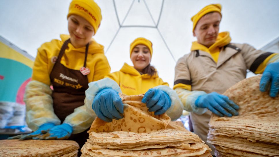 Спрос на блинопеков зашкаливает: более 6 тысяч вакансий к Масленице