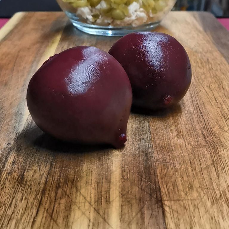 Неповторимый салат из свеклы: простой рецепт, который удивит всех