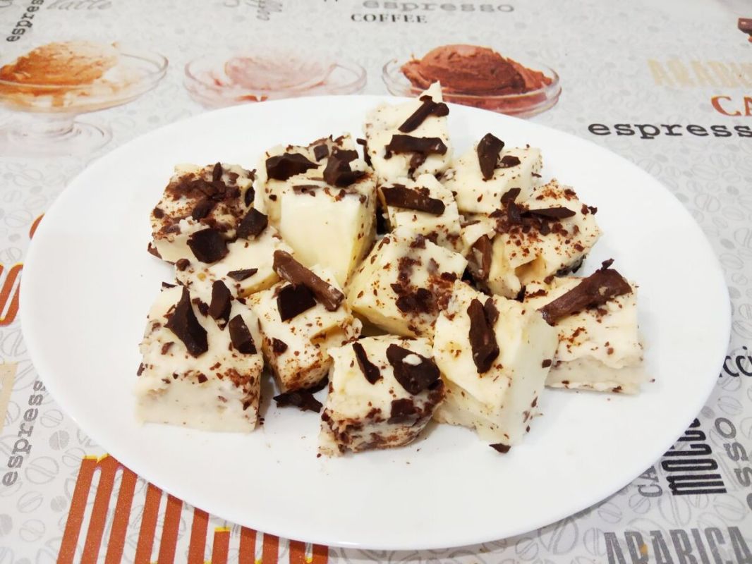 Вкусный молочный десерт с шоколадом: быстро и просто