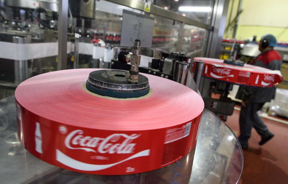 Coca-Cola продлила действующие товарные знаки в России до 2036 года