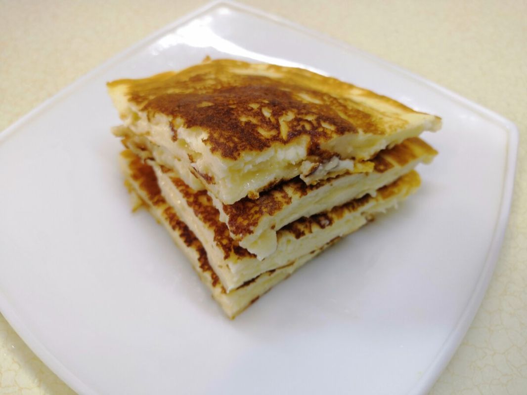 Нежная сырная лепешка для идеального завтрака