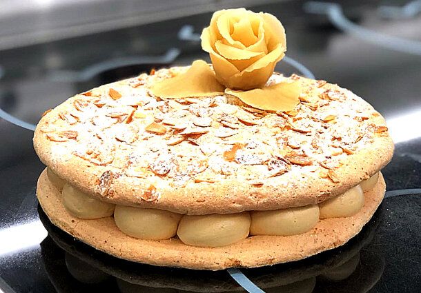 Насладитесь уникальным бисквитом Дакуаз с миндалем