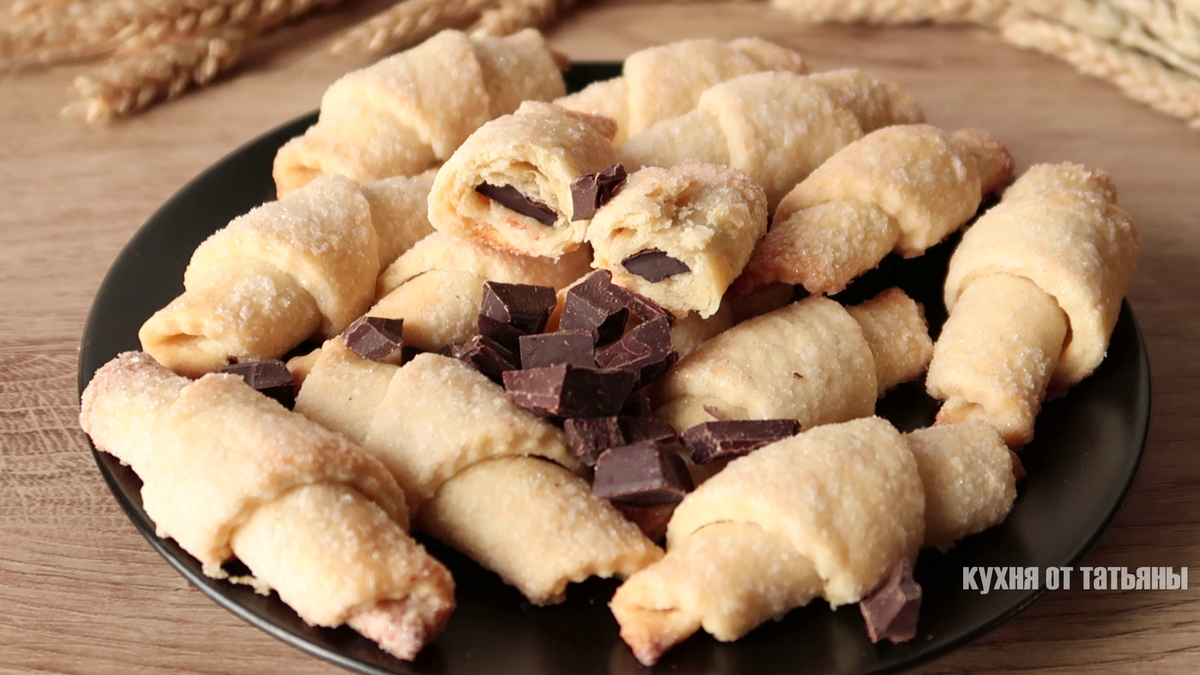 Непревзойденные рогалики с шоколадом: быстрый и простой рецепт на кефире