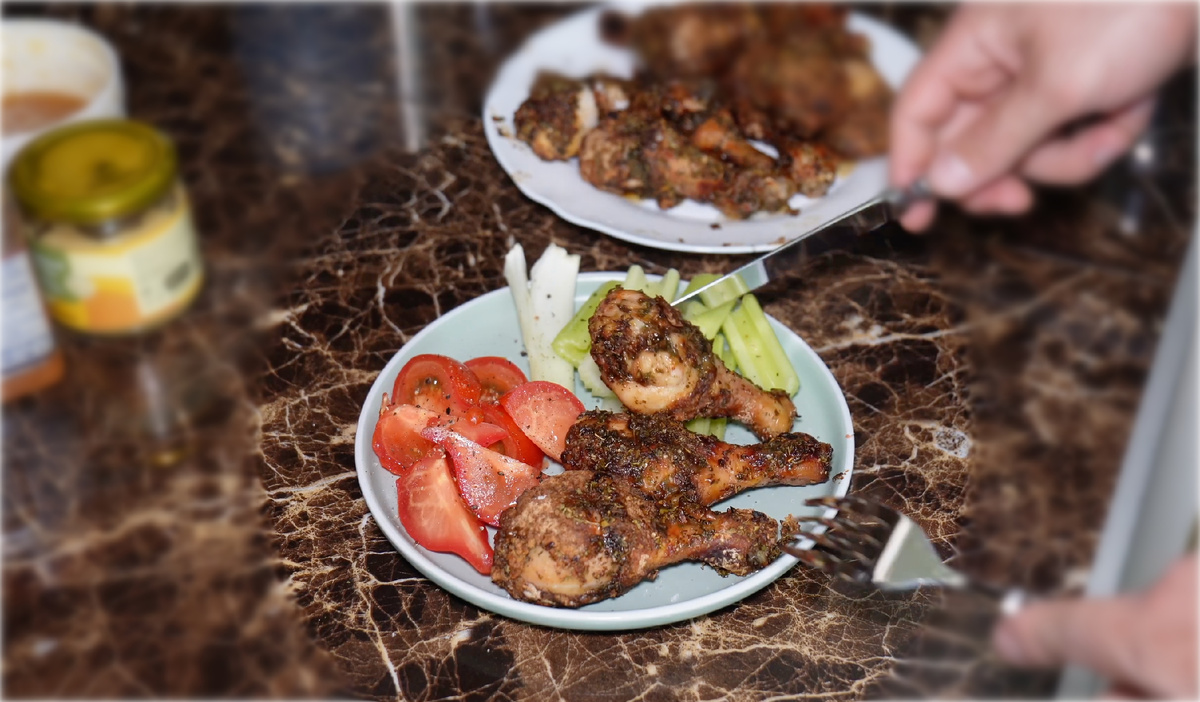 Куриная голень с медово-горчичной глазурью