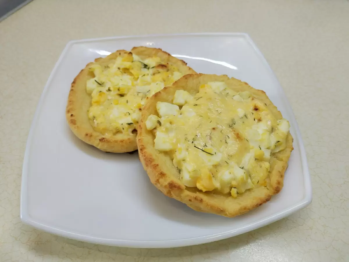 Как приготовить белковые ватрушки с яйцом: вкусный и полезный рецепт