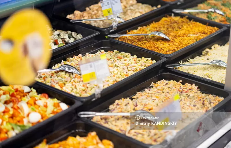 Томичи все чаще выбирают готовую еду в супермаркетах