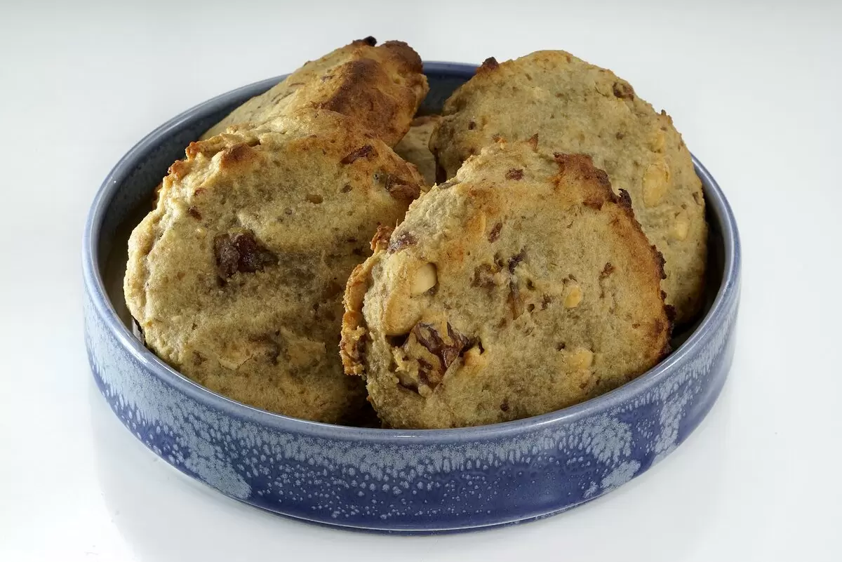 Нежное постное печенье с бананами и финиками