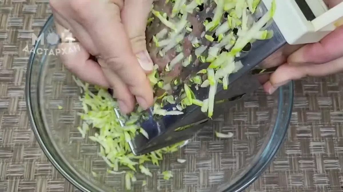 Летние котлеты из кабачков: вкусно, быстро и полезно!