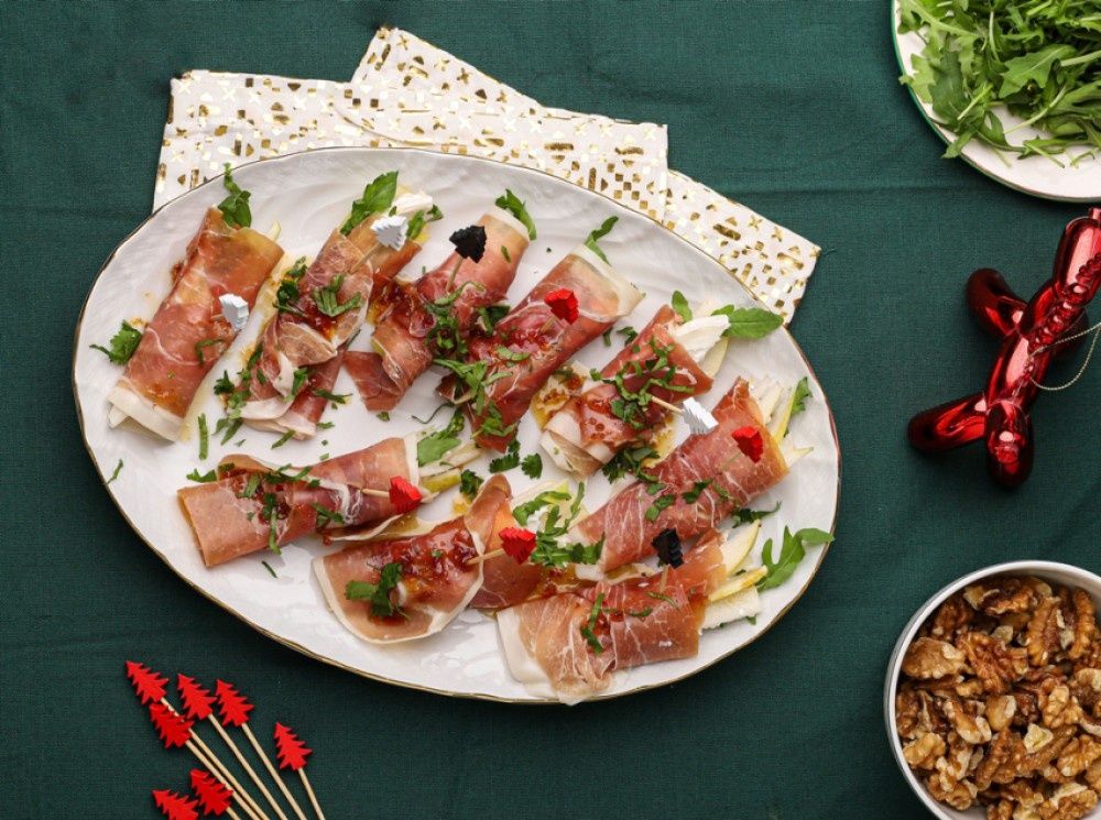 Идеи для новогодней вечеринки: фуршет и закуски, которые точно придутся по вкусу