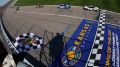 Тайлер Реддик празднует триумф в NASCAR после захватывающего обгона в Канзасе